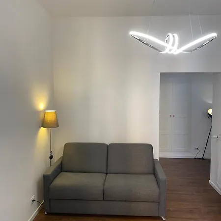 Domus Porta Furba Apartment